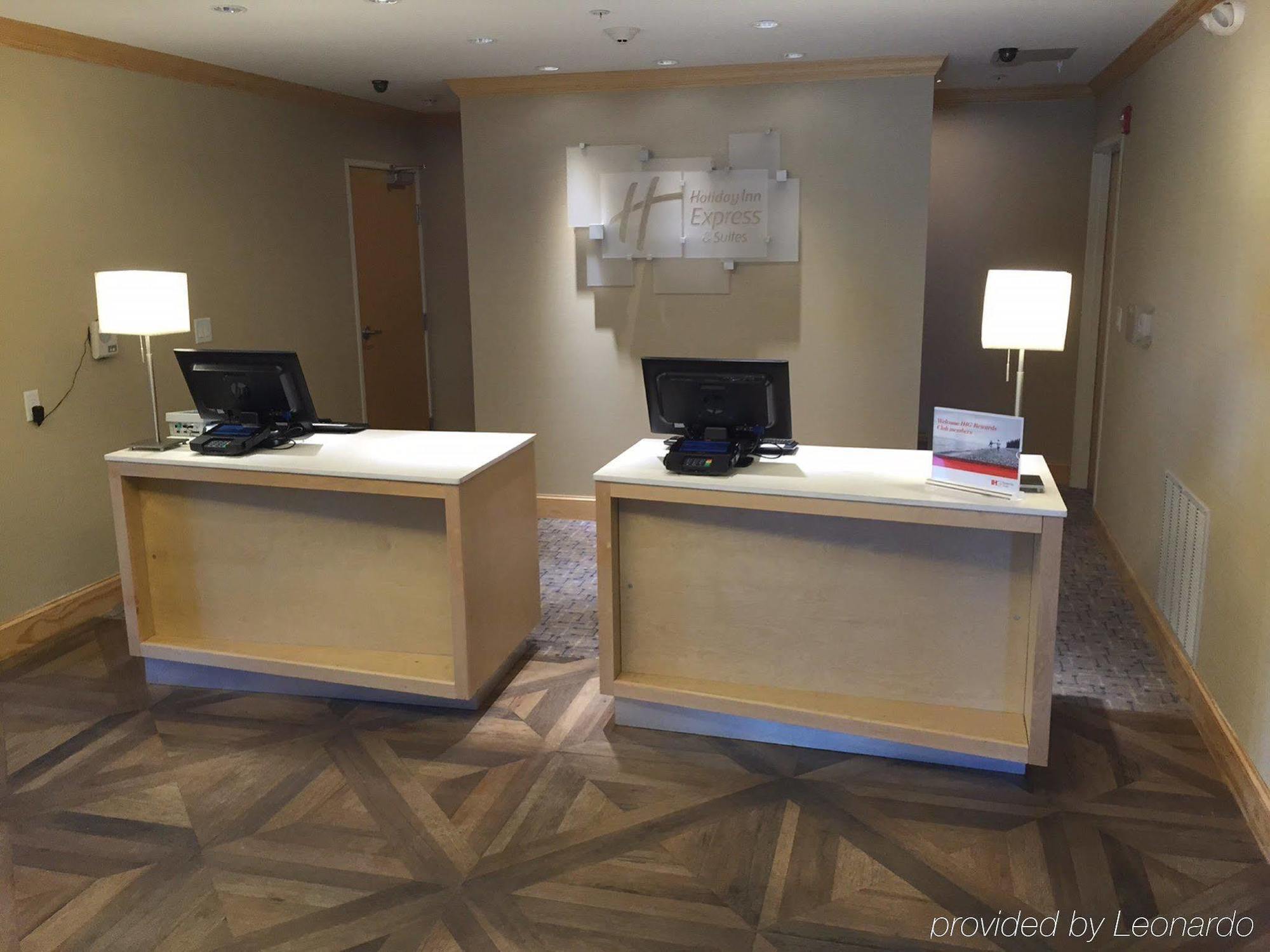 Holiday Inn Express & Suites San Antonio Brooks City Base By Ihg Exterior photo